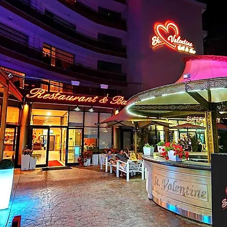 St Valentine فندق ساني بيتش